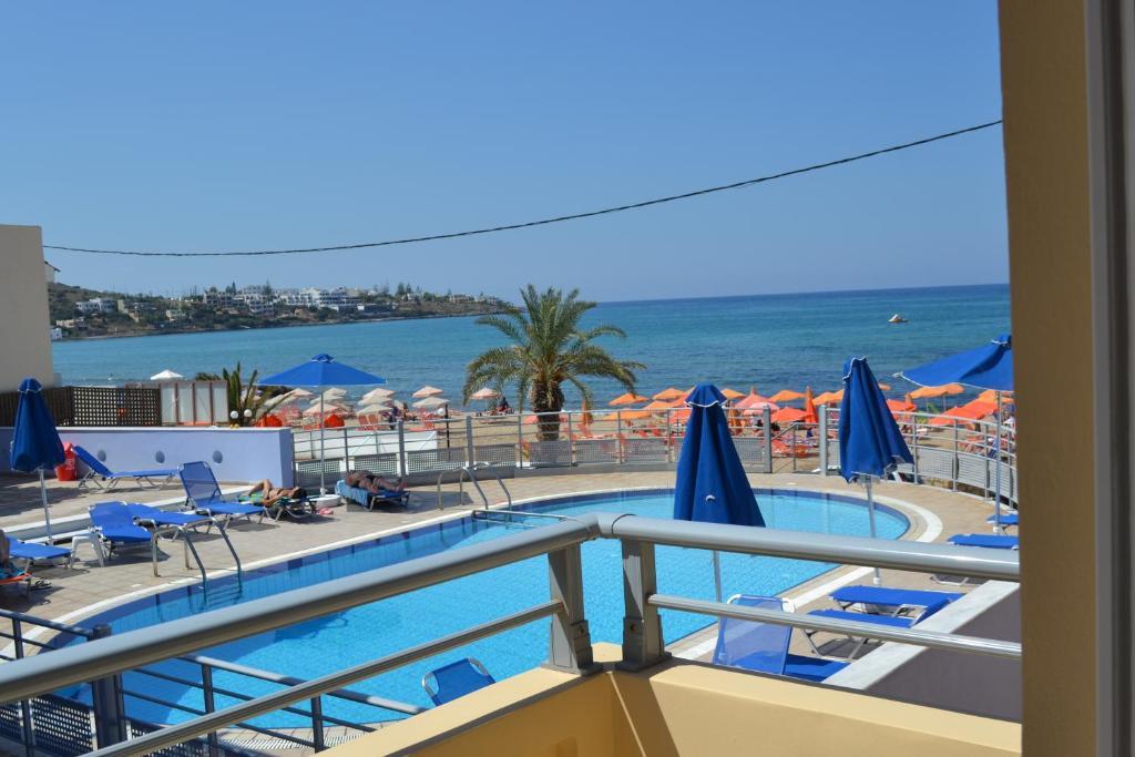 4S Beach Superior Apartments Stalida Room photo